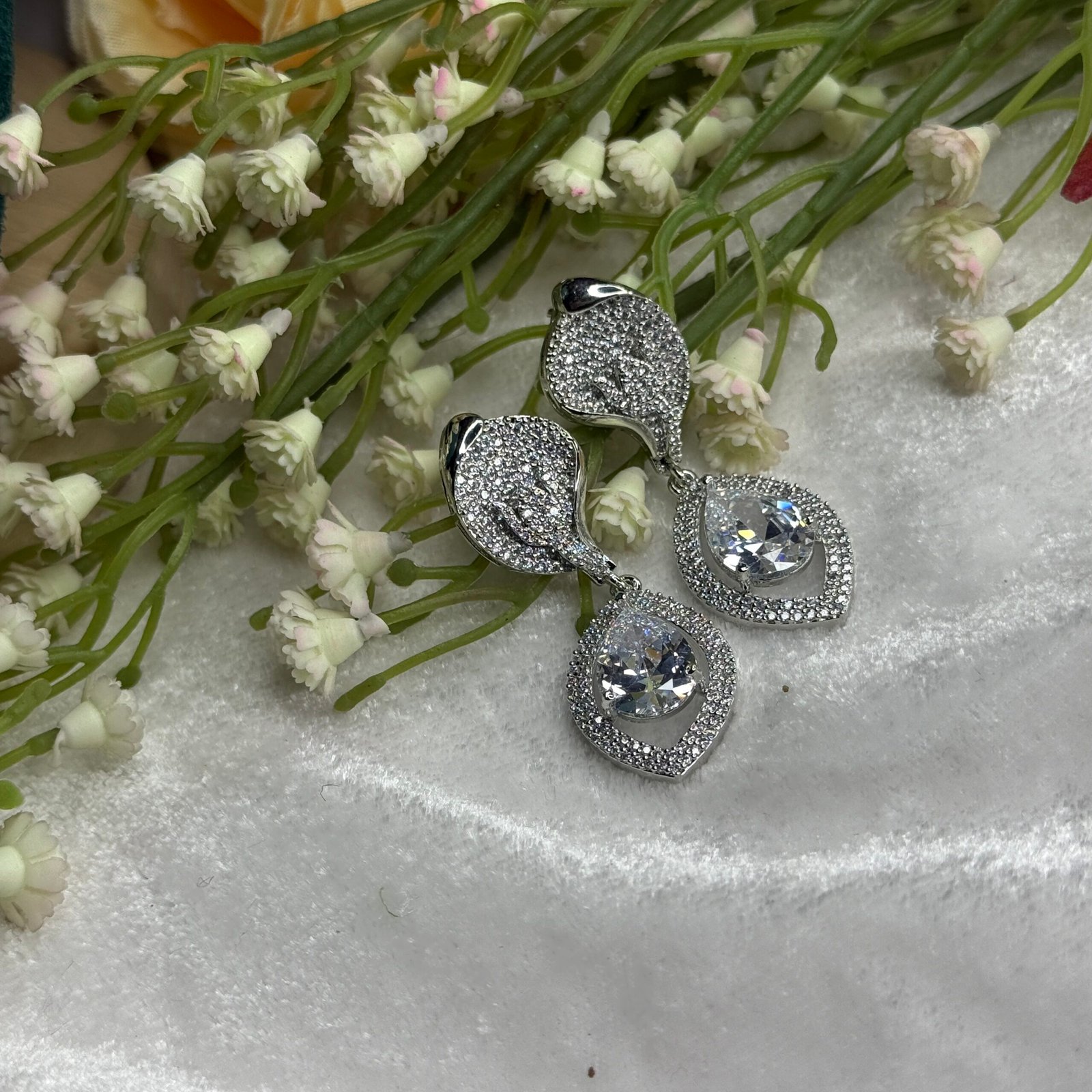 floral luxe crystal drop a.d. necklace set floral luxe crystal drop a.d. necklace set